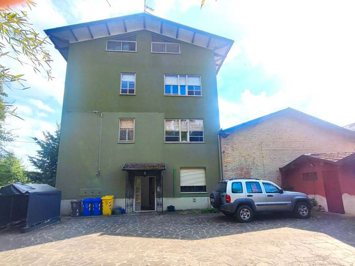 Appartamento trilocale in vendita in Strada Cava in Vigatto, Corcagnano, Parma