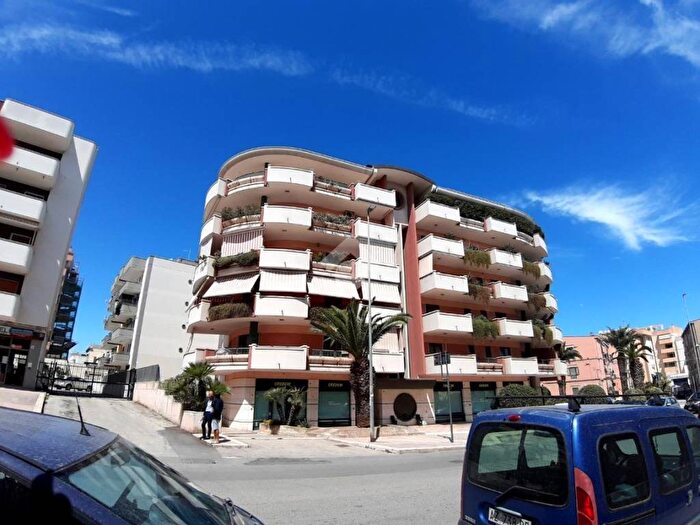 Appartamento quadrilocale in vendita in Corso Giuseppe Garibaldi, Bisceglie