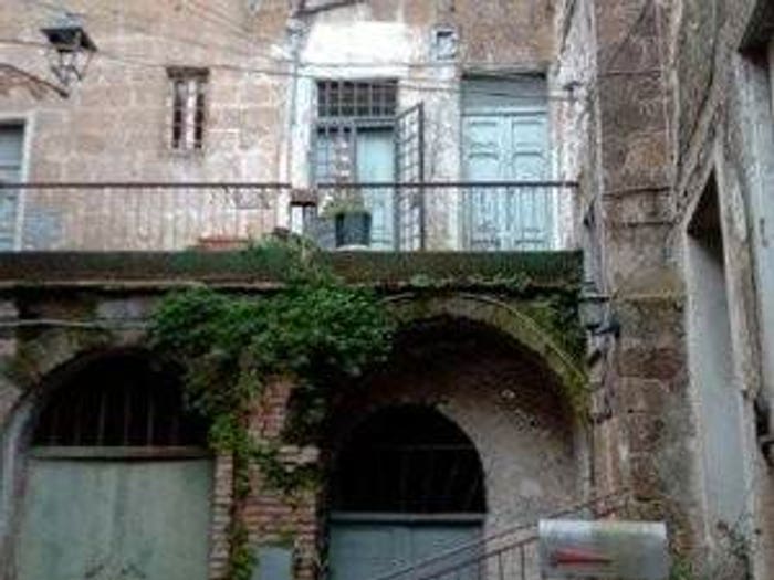 Appartamento bilocale in vendita in Vicolo Malerba, Centro, Capranica