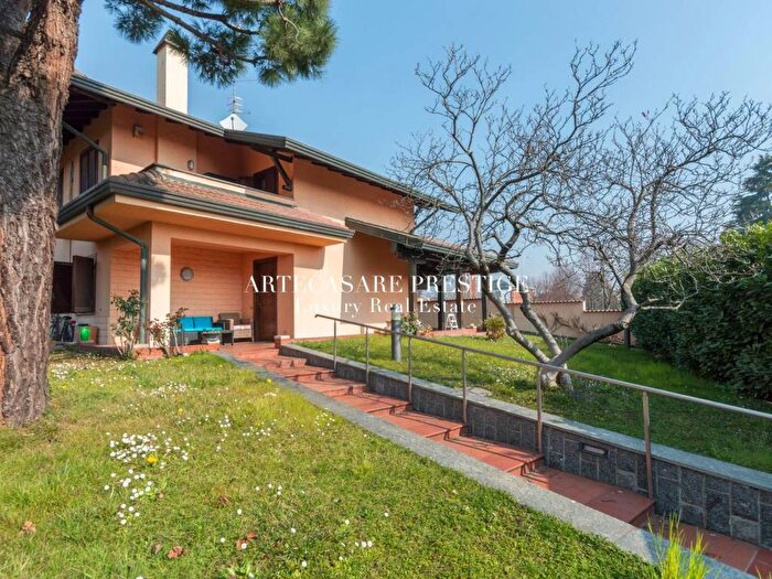 Casa con 5 locali in vendita in Via Enrico Butti, Ravello Villastanza Villapia, Parabiago