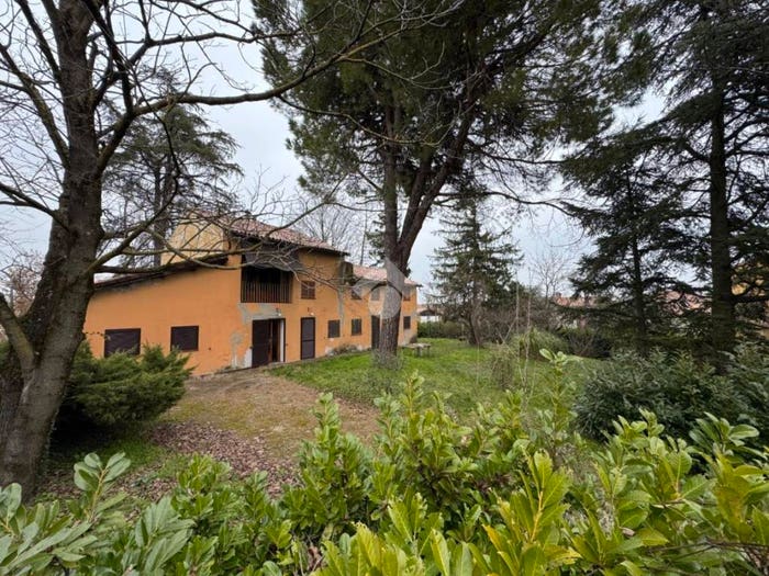 Casa con 6 locali in vendita in Cascina Vecchia, Zenevredo