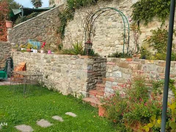 Appartamento con 5 locali in vendita in Via Niccolò Angeli No Number, Centro, Bucine