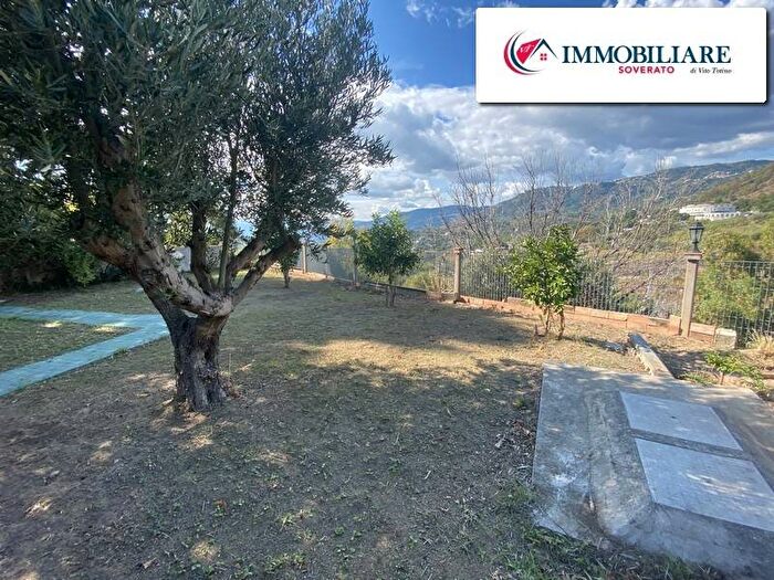 Appartamento quadrilocale in vendita in Via Principale Caminia Alta, Caminia, Stalettì