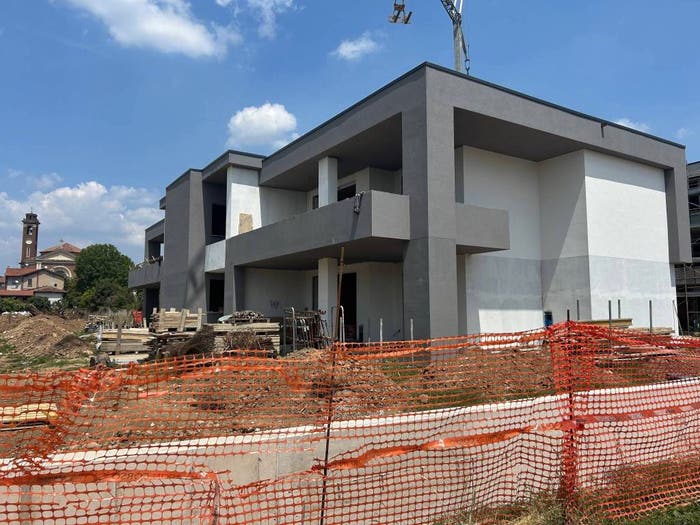 Appartamento quadrilocale in vendita in Via Liguria, Centro, Lomazzo