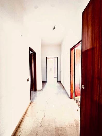 Appartamento con 6 locali in vendita in Via Monte Sabotino, Sant'Agnese Università, Modena