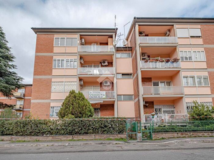 Appartamento quadrilocale in vendita in Via Domenico Ragona, Cecchignola Giuliano Dalmata, Roma