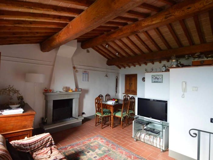 Casa quadrilocale in vendita in Massa, Massa e Cozzile