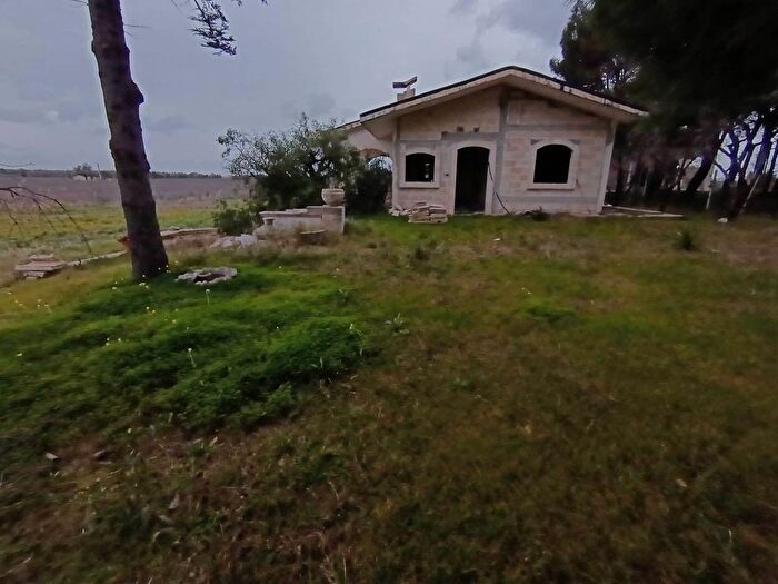 Casa quadrilocale in vendita in Via Veglie, Centro, Carmiano