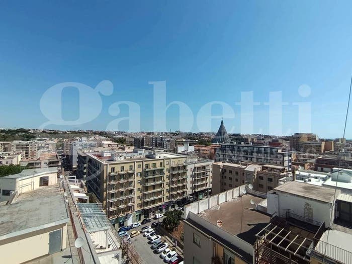 Appartamento quadrilocale in affitto in Gelone Cadorna, Siracusa