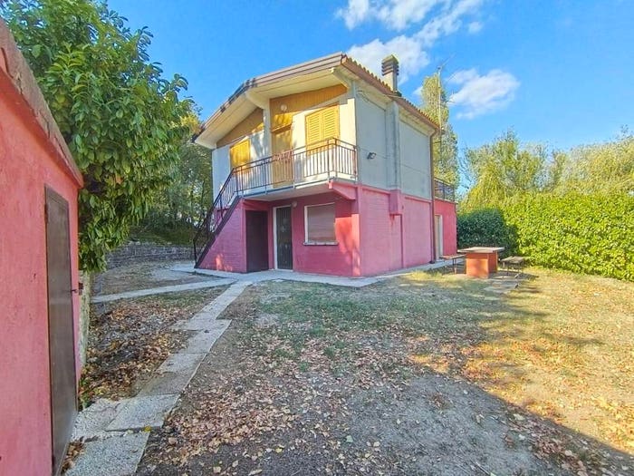Casa con 6 locali in vendita in Trasasso Monzuno Bologna, Trasasso, Monzuno