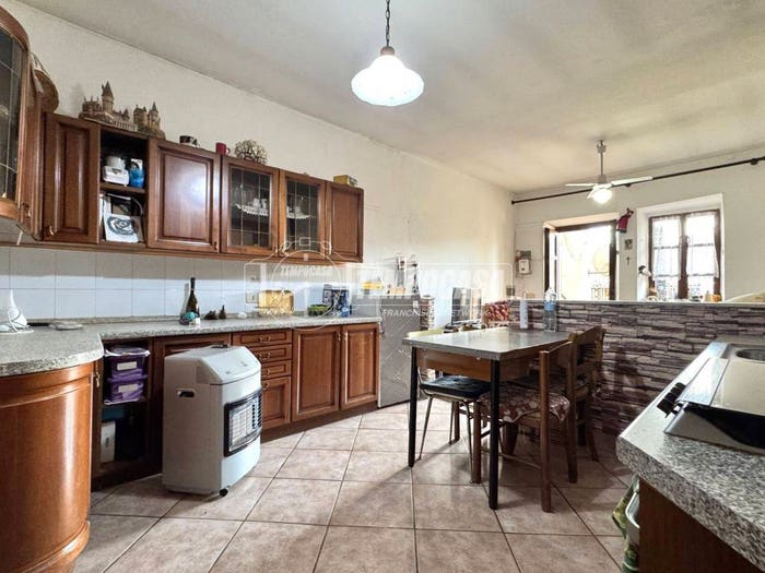 Casa con 5 locali in vendita in Via della Vittoria, Chiavazza, Biella