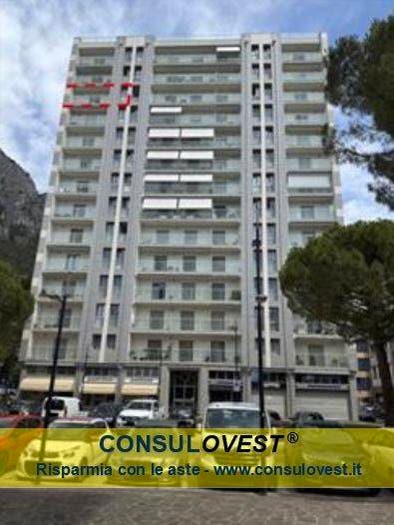 Appartamento trilocale in vendita in Piazza dei Cappuccini, Turati Santo Stefano, Lecco