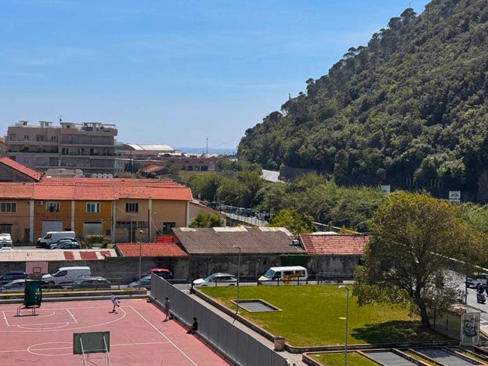 Appartamento bilocale in vendita in Giardini Ai Caduti Finalesi, Centro, Finale Ligure