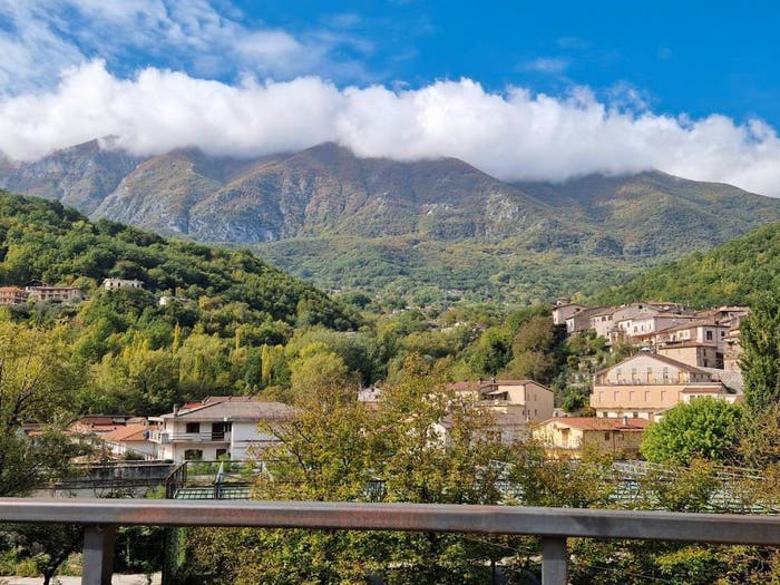 Casa trilocale in vendita in Via dell'Arco, Centro, Civitella Roveto