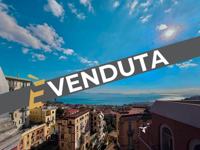 Casa monolocale in vendita in Via Torquato Tasso, Vomero, Napoli