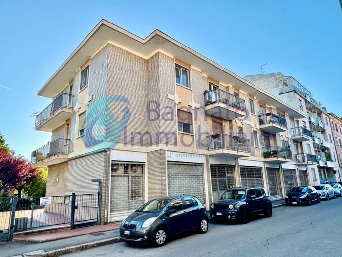 Appartamento trilocale in vendita in Via Edmondo De Amicis, Sant'Agabio, Novara
