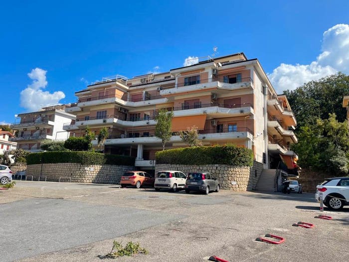 Appartamento quadrilocale in vendita in Via Giustino Fortunato, Centro, Belvedere Marittimo