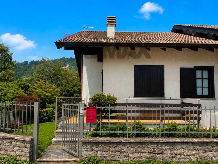 Casa trilocale in vendita in viale giovanni marsaglia, Premeno