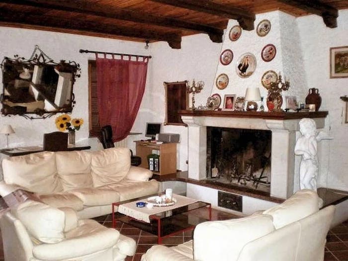 Casa con 6 locali in vendita in Località San Vito No Number, Preci
