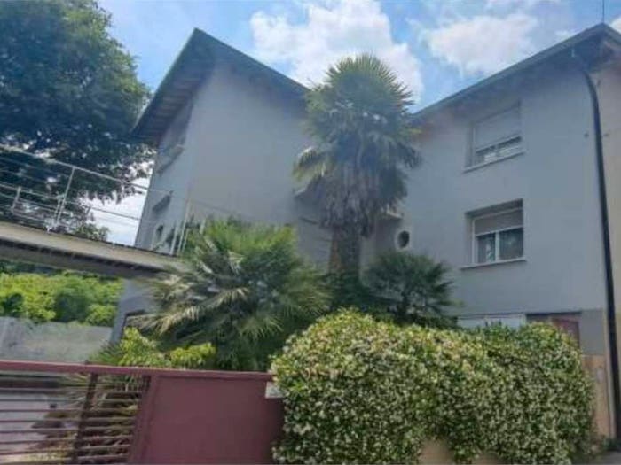 Casa con 6 locali in vendita in via vallone, Centro, Caneva