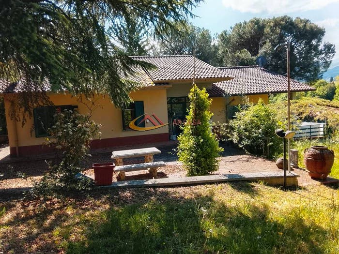 Casa con 5 locali in vendita in Santa Firmina, Arezzo