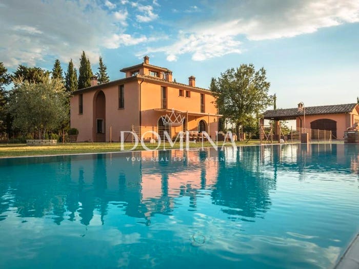 Casa con 6 locali in vendita in Centro, Peccioli
