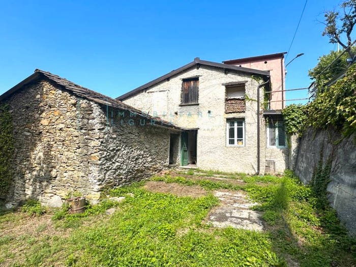 Casa con 6 locali in vendita in Borgata menegu, Borghetto d'Arroscia