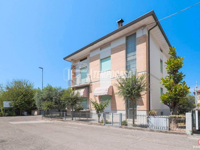 Appartamento con 6 locali in vendita in Centro, Gabicce Mare