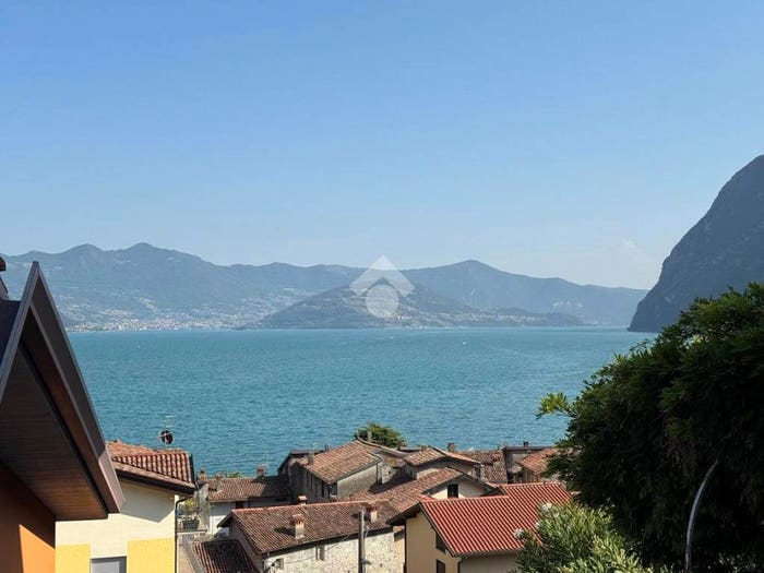Appartamento bilocale in vendita in Via Ronchelli, Centro, Riva di Solto