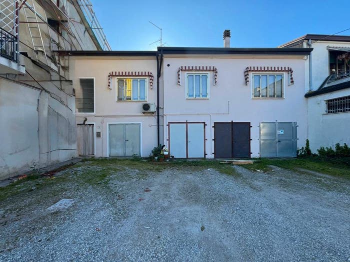 Casa trilocale in vendita in VIA ROMA SNC, Centro, Merlara