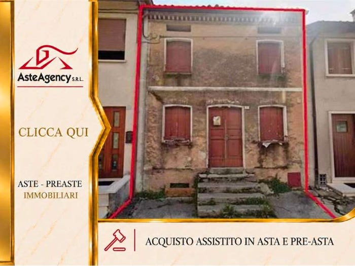 Casa quadrilocale in vendita in Via Romolo e Rodolfo Mazzacavallo, Centro, Cogollo del Cengio