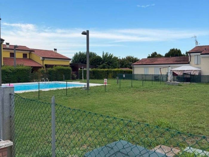 Appartamento trilocale in vendita in Via Provinciale, Borgo Mantovano