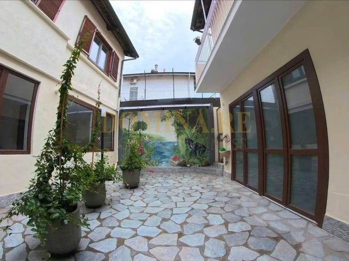 Casa con 6 locali in vendita in Strada Comunale di Mongreno Torino, Sassi, Torino