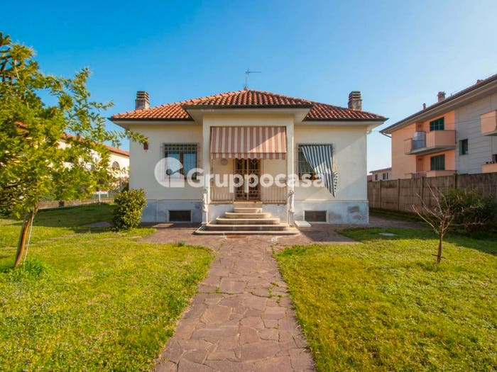 Casa trilocale in vendita in via Arese, Centro, Robecchetto con Induno