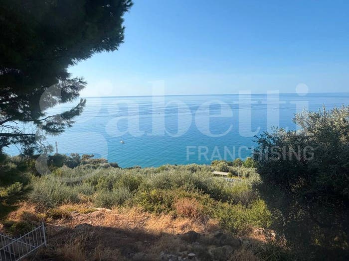 Appartamento bilocale in vendita in Via Fossati, Moiano, Cipressa