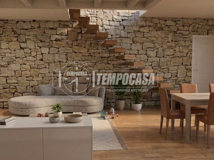 Casa trilocale in vendita in Via Giacomo Leopardi B, Centro, Cavallino