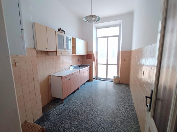 Appartamento quadrilocale in vendita in Via Pietro Scotti, Savona