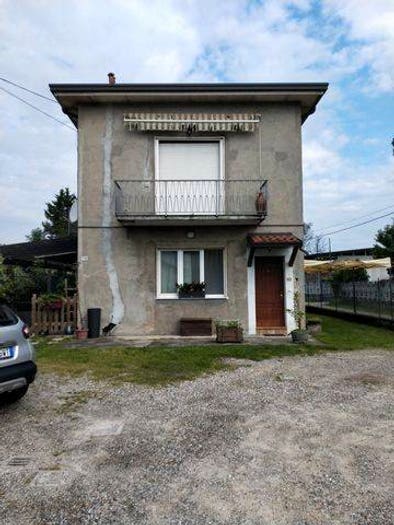 Appartamento in vendita in Via Bertolotti A, Centro, Cavaria con Premezzo