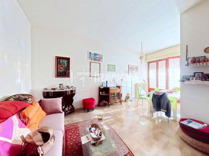 Casa con 5 locali in vendita in Via Dante Alighieri, Cursi