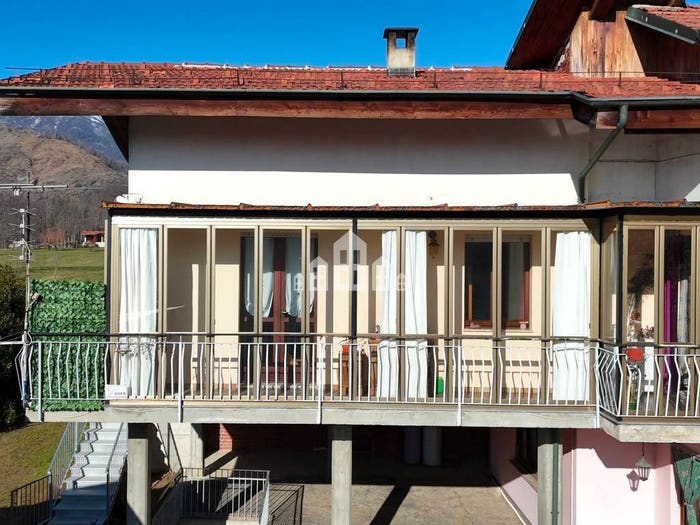 Appartamento quadrilocale in vendita in Frazione Macchia, Forno Canavese