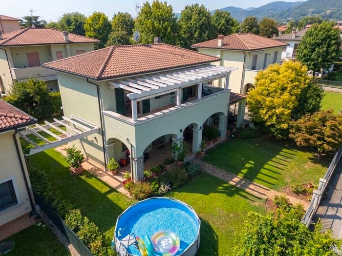 Casa con 6 locali in vendita in Via John Fitzgerald Kennedy, Centro, Concesio
