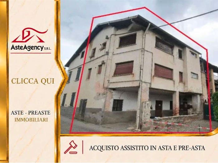 Casa con 6 locali in vendita in Via Fratelli Bandiera, Grantola