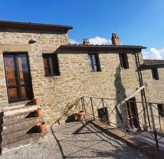 Casa con 6 locali in vendita in Vocabolo Corgna, Umbertide