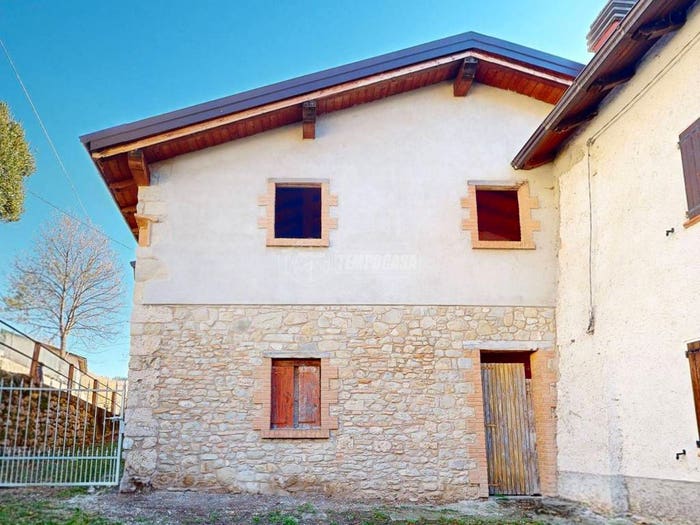 Casa trilocale in vendita in Pavullo nel Frignano
