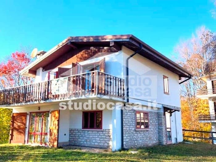 Casa con 6 locali in vendita in Sega di Ala, Villaggio San Michele, Ala