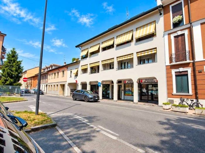 Appartamento trilocale in vendita in Vi Briantea, Centro, Cernusco sul Naviglio
