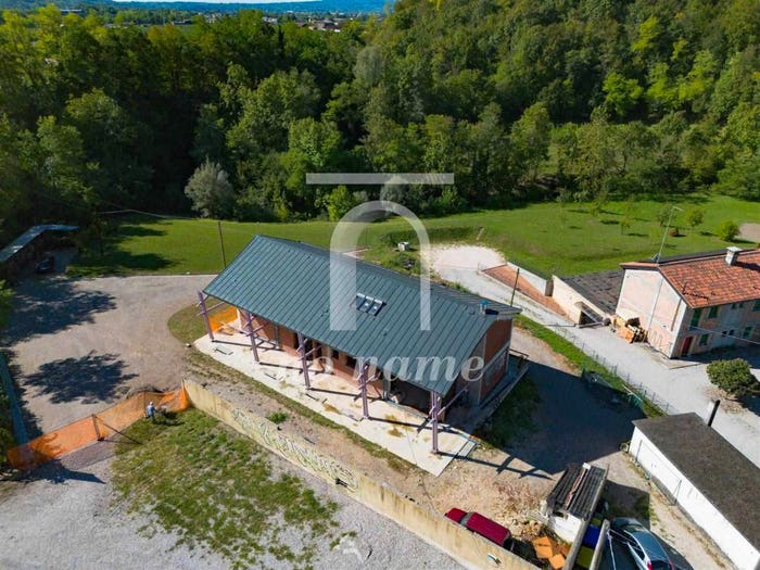 Casa con 6 locali in vendita in via molinetto, Refrontolo