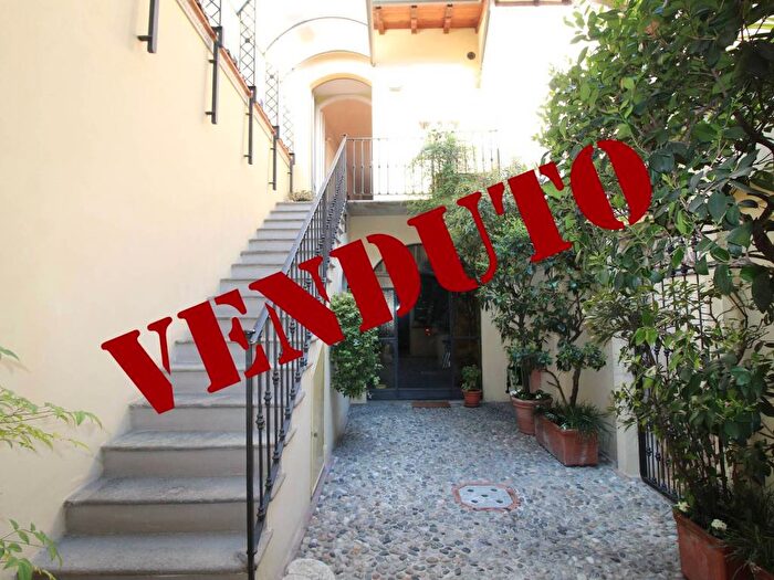 Casa quadrilocale in vendita in Via Marsala, Centro Storico, Lodi