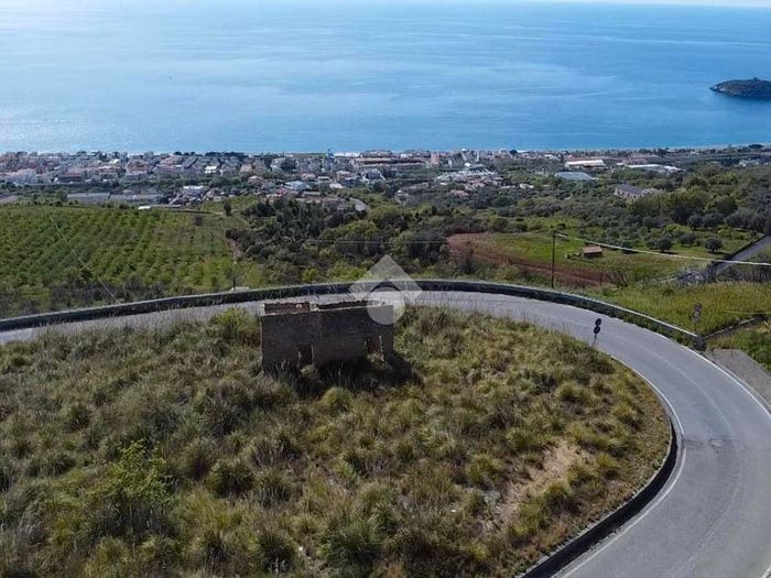 Casa trilocale in vendita in Via Panoramica, Diamante