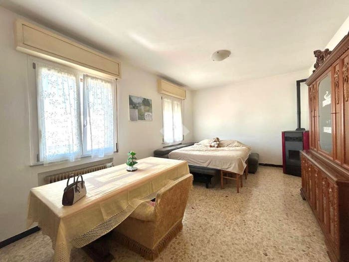 Appartamento con 6 locali in vendita in Via Via S Giovanni Bosco, Centro, Cortemaggiore